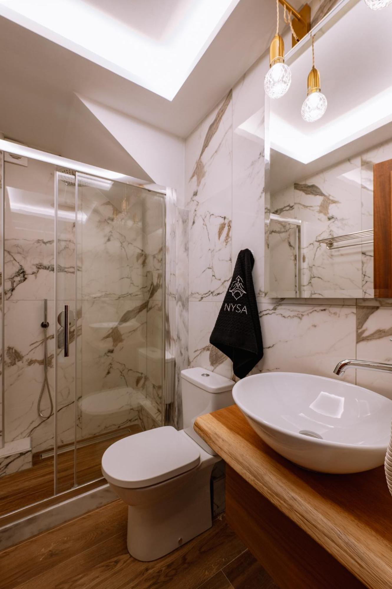 Νysa Hotell Mousthéni Eksteriør bilde